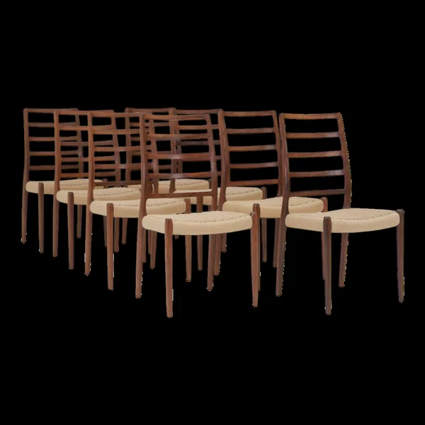 Ensemble de 8 chaises de salle à manger 'Modèle n° 82'