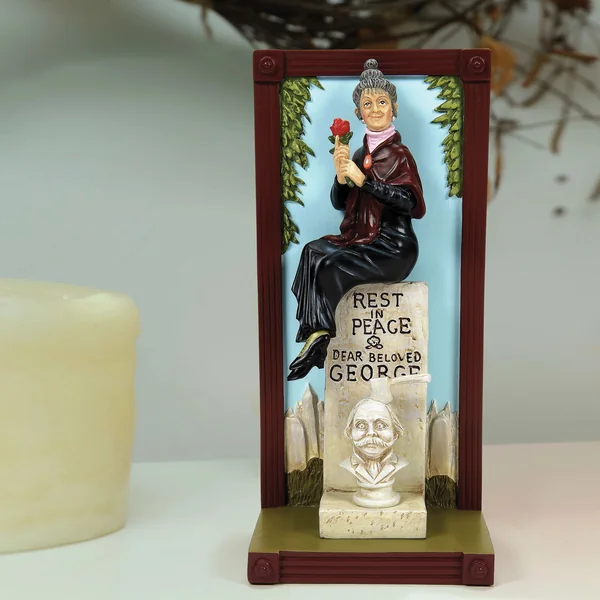 Figurine Veuve Constance Haunted Mansion - Disney Showcase