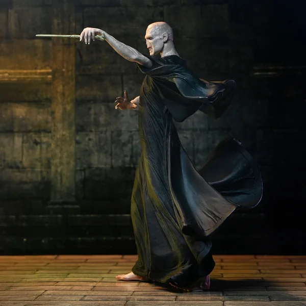 HARRY POTTER - 7" SCALE ACTION FIGURE - LEGACY COLLECTION - VOLDEMORT