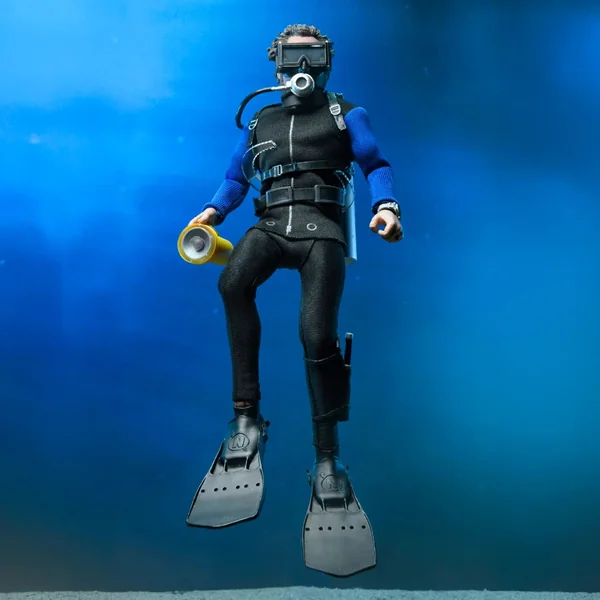 JAWS - 8” CLOTHED ACTION FIGURE - HOOPER (SHARK CAGE)
