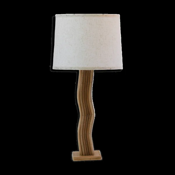 Lampe moderne en rotin ondulé