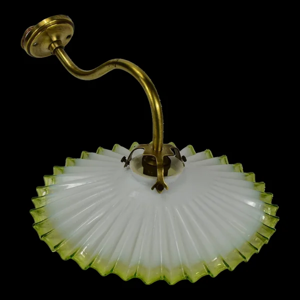 Lampe murale opaline
