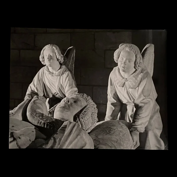 Photo argentique Bernard Darot tombeau de François II deux anges XXe