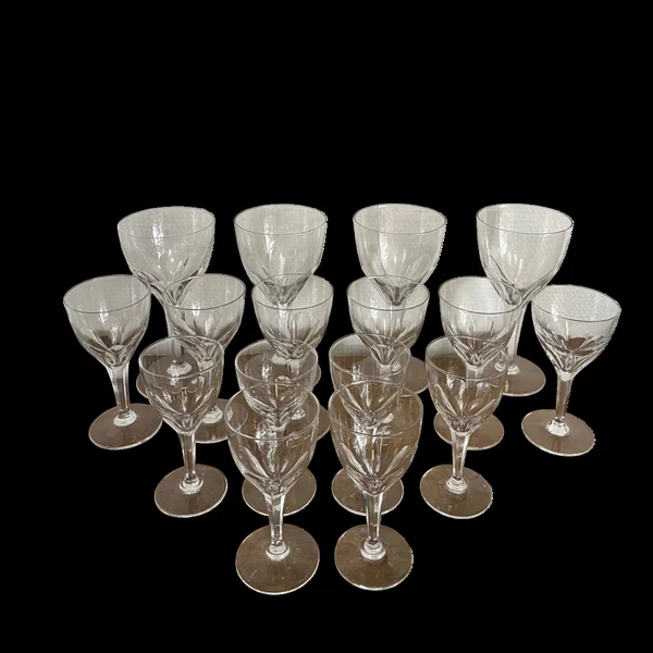 Set de 16 verres Nestor cristal Saint Lambert