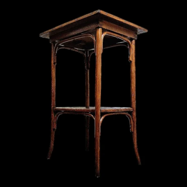 Table d'appoint en bois cintré Art Nouveau, années 1910