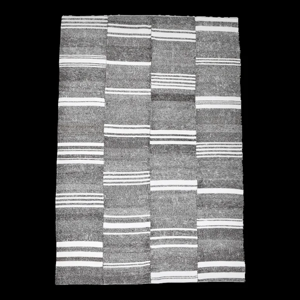 Tapis Kilim à rayures blanches et noires